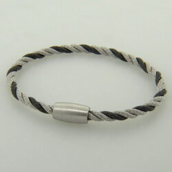 Pulsera hilo de plata combinada